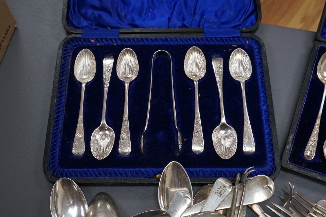 A cased set of silver engraved silver Old English pattern teaspoons with matching tongs, Isaac Ellis & Sons, Sheffield, 1901, one other cased set of six silver teaspoons and a quantity of assorted silver and white metal